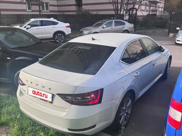 2019 Skoda Superb III, белый - вид 3