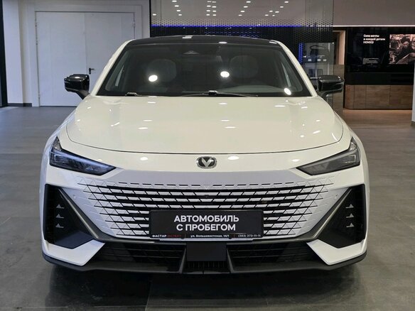 2023 Changan UNI-V I, белый - вид 2