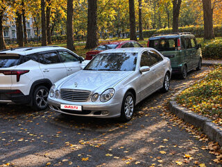 2002 Mercedes-Benz E-Класс 320 III (W211, S211), серый, 1050000 рублей, вид 1