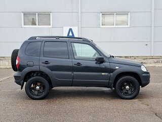 2018 Chevrolet Niva I Рестайлинг, чёрный, 545000 рублей, вид 4