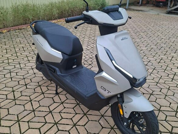 2026 Honda Cub e, бежевый, 215000 рублей - вид 5