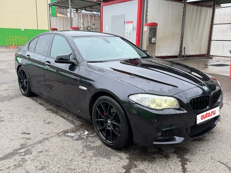 2012 BMW 5 серии 528i xDrive VI (F10/F11/F07), чёрный, вид 4