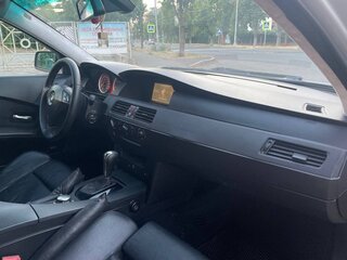 2004 BMW 5 серии 525i V (E60/E61), серебристый, 740000 рублей, вид 5