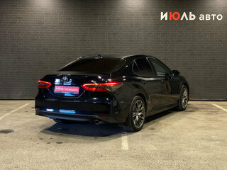 2018 Toyota Camry VIII (XV70), чёрный, 2420000 рублей, вид 5
