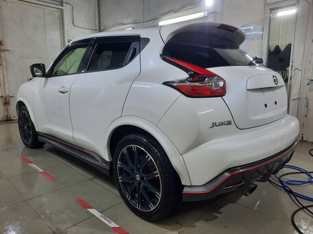 2015 Nissan Juke Nismo RS I Рестайлинг, белый, 1350000 рублей, вид 3