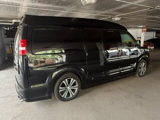 2010 Chevrolet Express II, чёрный, 4000000 рублей, вид 3