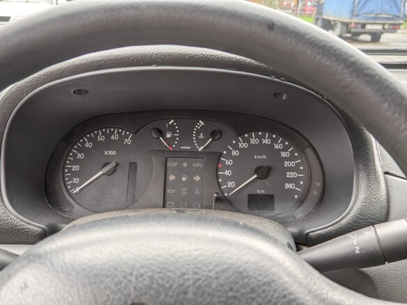2001 Renault Clio II Рестайлинг, серебристый, 105000 рублей - вид 7