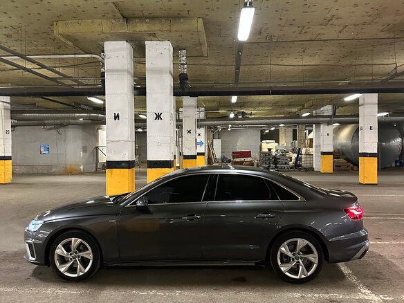 2020 Audi A4 40 TFSI V (B9) Рестайлинг, серый, 2900000 рублей - вид 4