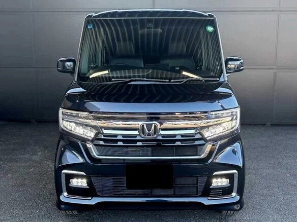 2022 Honda N-BOX II Рестайлинг, чёрный, 920000 рублей