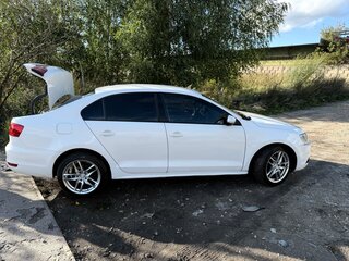 2014 Volkswagen Jetta VI Рестайлинг, белый, 940000 рублей, вид 3