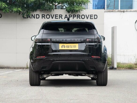 2025 Land Rover Range Rover Evoque II Рестайлинг, чёрный, 6090000 рублей - вид 5