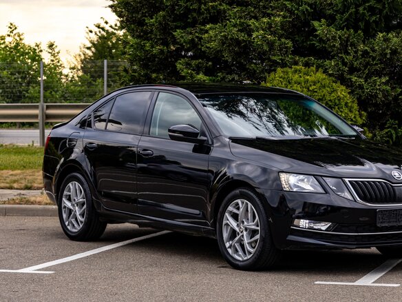 2017 Skoda Octavia III (A7) Рестайлинг, чёрный - вид 6