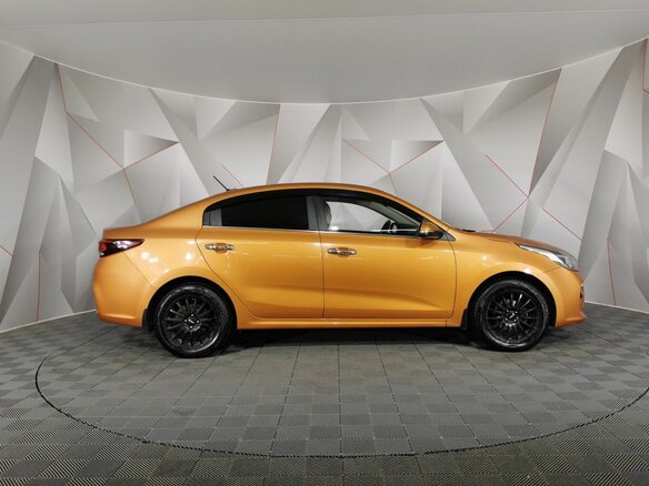 2017 Kia Rio IV, оранжевый, 1355150 рублей - вид 5