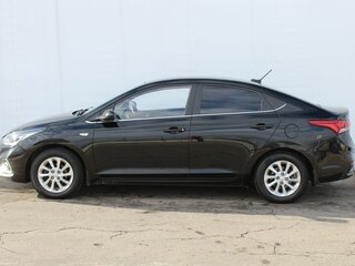 2017 Hyundai Solaris I Рестайлинг, чёрный, 1370000 рублей, вид 4