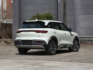 2025 BYD Yuan Up 32 kWh, белый, 1890900 рублей, вид 5
