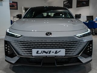 2024 Changan UNI-V I, серый, 2600000 рублей, вид 2