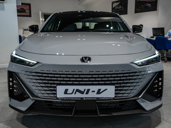 2024 Changan UNI-V I, серый - вид 1