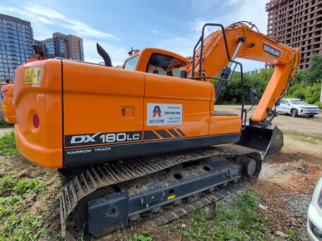 2023 Develon DX180, оранжевый, 12990000 рублей, вид 1