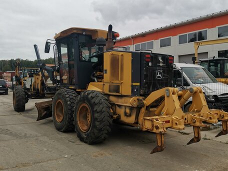 2011 John Deere 772G, жёлтый, 3550000 рублей, вид 4