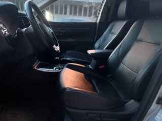 2016 Mitsubishi Outlander III Рестайлинг 2, серый, 1600000 рублей, вид 5