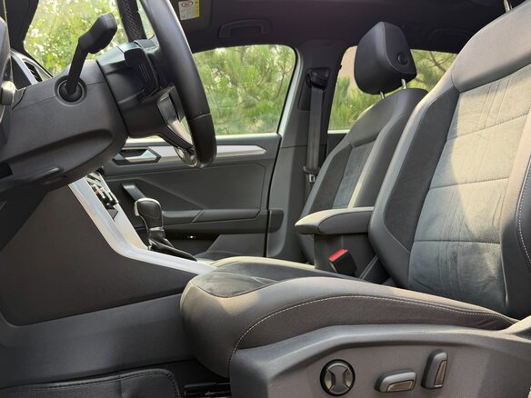 2023 Volkswagen T-Roc I (China Market) Рестайлинг, белый, 2250000 рублей - вид 4