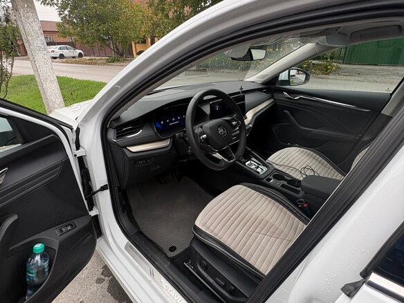 2025 Skoda Octavia IV (A8), белый, 3500000 рублей - вид 25