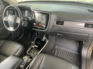 2021 Mitsubishi Outlander III Рестайлинг 3, коричневый, 1899000 рублей, вид 5