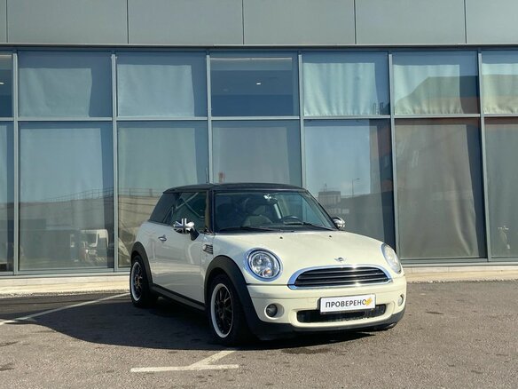 2010 Mini Hatch One II (R56) Рестайлинг, белый, 599000 рублей - вид 1