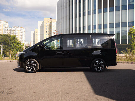 2026 Hyundai Staria I Рестайлинг, чёрный, 6790000 рублей, вид 4