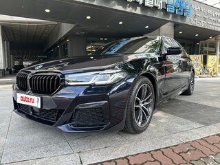 2023 BMW 5 серии 520i VII (G30/G31/G38) Рестайлинг, чёрный, 4600000 рублей, вид 1