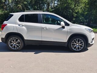 2021 Chevrolet Trax I Рестайлинг, белый, 1750000 рублей, вид 2