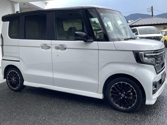 2023 Honda N-BOX II Рестайлинг, белый, 654777 рублей - вид 3