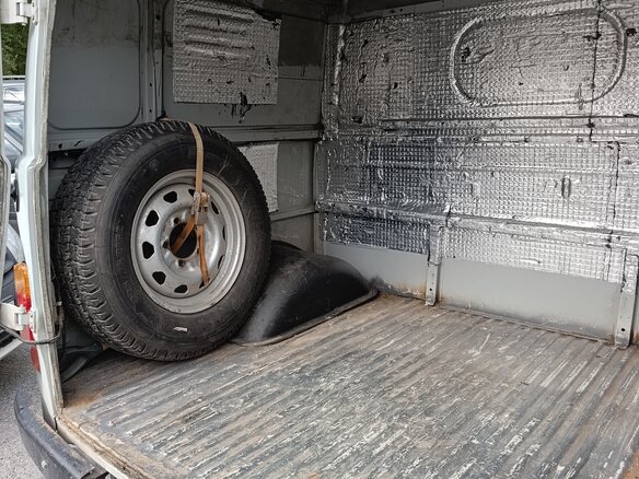 2013 УАЗ 3909, серый, 400000 рублей - вид 9
