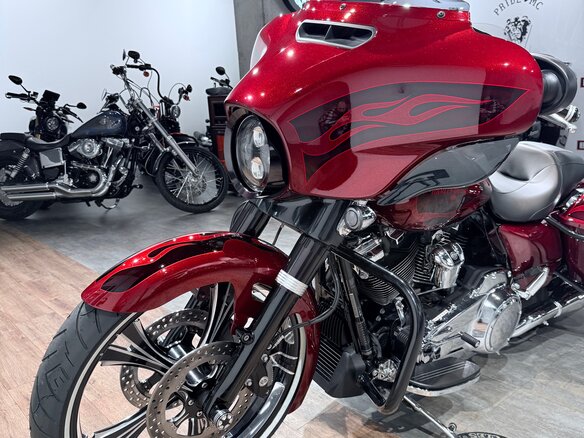 2017 Harley-Davidson Street Glide, красный, 1999000 рублей - вид 10
