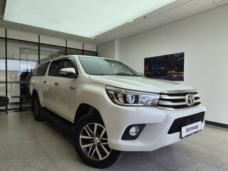 2016 Toyota Hilux VIII, белый, 3400000 рублей, вид 3