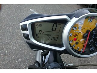 2010 Triumph Street Triple, серый, 575000 рублей, вид 5