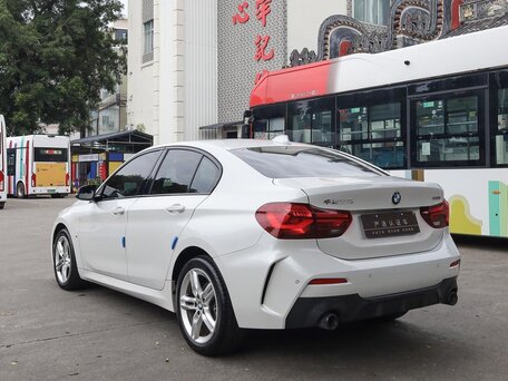 2022 BMW 1 серии 120i III (F52) Рестайлинг, белый, 1800000 рублей, вид 4