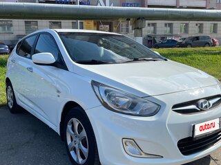2012 Hyundai Solaris I, белый, 725000 рублей, вид 3