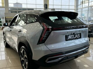 2026 Geely Atlas II, серебристый, 3449990 рублей, вид 3