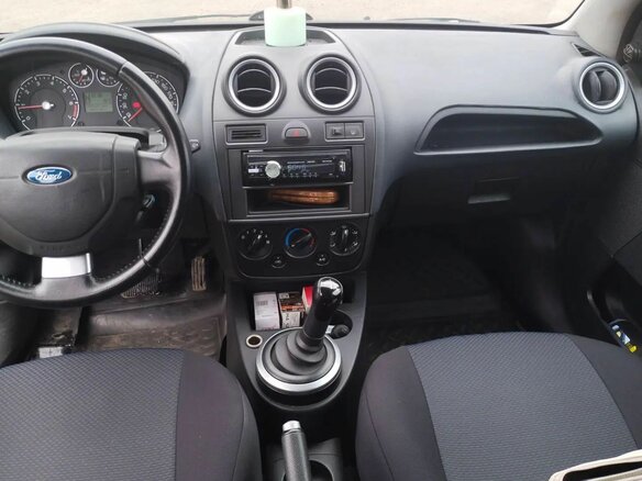2006 Ford Fiesta Mk5, чёрный, 300000 рублей - вид 5