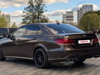 2013 Mercedes-Benz E-Класс 200 IV (W212, S212, C207) Рестайлинг, коричневый, 1700000 рублей, вид 3