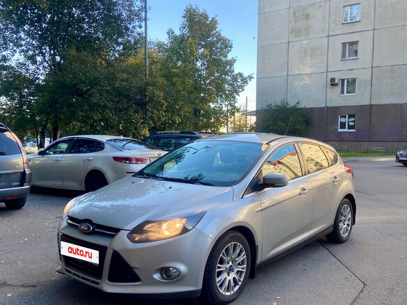 2014 Ford Focus III, серебристый