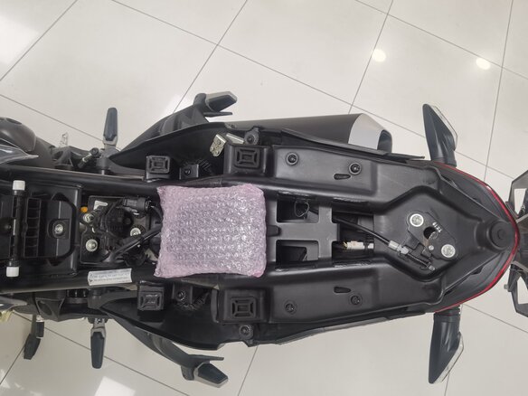 2018 Ducati Monster 1200, серый, 1250000 рублей - вид 15