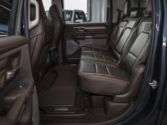 2026 Ram 1500 Crew Cab V Рестайлинг, синий, 9590000 рублей - вид 16