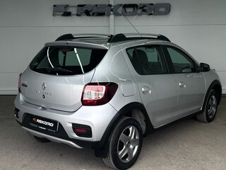 2016 Renault Sandero Stepway II, серый, 849000 рублей, вид 4