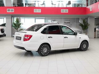 2022 Lada (ВАЗ) Granta I Рестайлинг, белый, 745000 рублей, вид 3