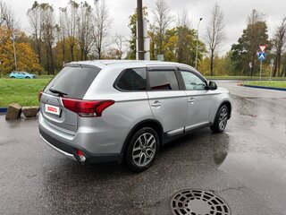 2016 Mitsubishi Outlander III Рестайлинг 2, серебристый, 1590000 рублей, вид 4