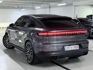 2025 Porsche Cayenne Coupé III Рестайлинг, серый, 16299000 рублей, вид 5
