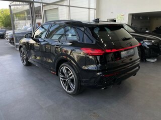 2026 Audi Q5 45 TFSI III (GU), чёрный, 9400000 рублей, вид 2