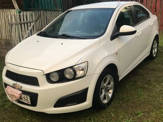 2012 Chevrolet Aveo II, белый, 830000 рублей, вид 1